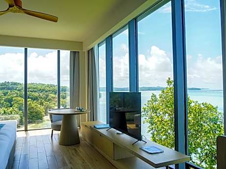 Palau Sunrise Seaview Landison Retreat