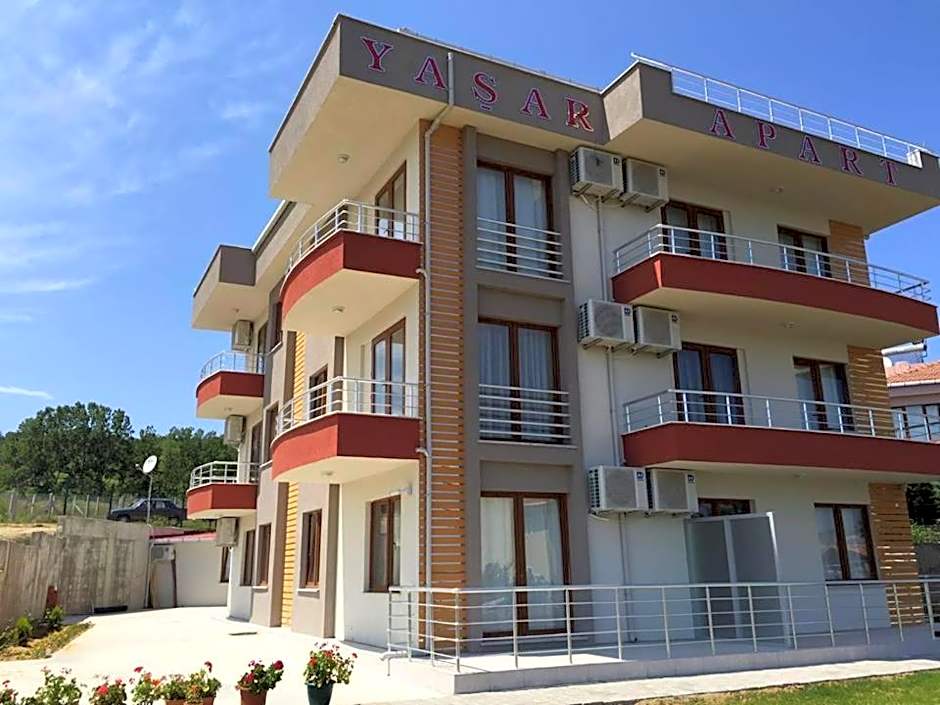 Yasar Apart