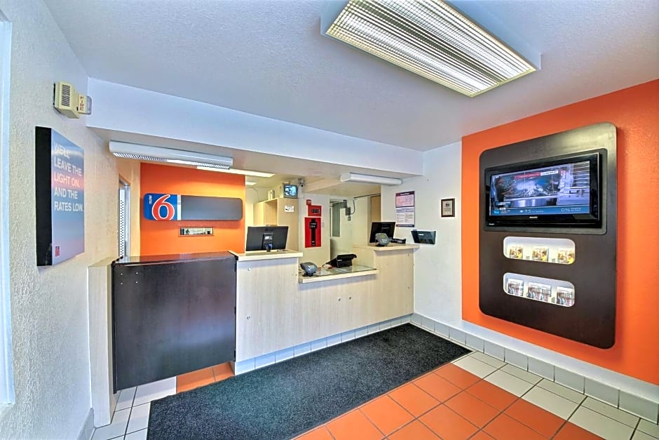 Motel 6-San Marcos, TX