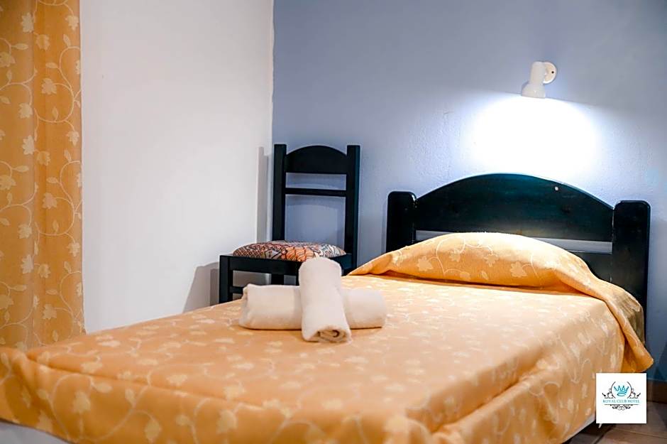 Royal Club Hotel - Aqua Poolside Bliss