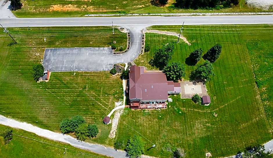 Four Seasons Country Inn