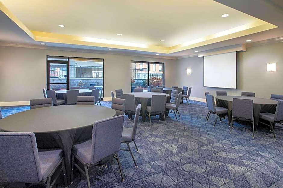 Courtyard by Marriott Worcester