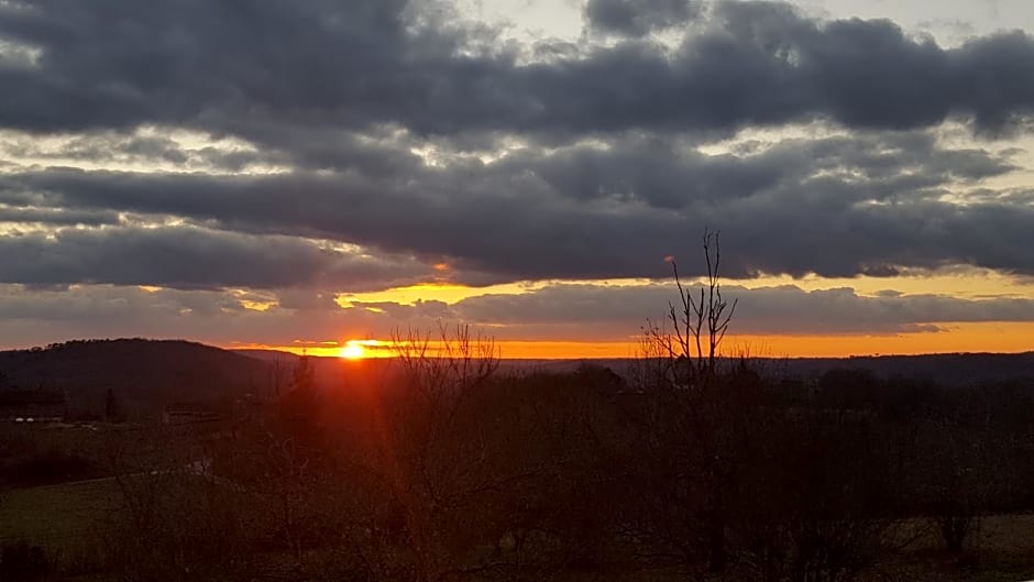 AU SOLEIL COUCHANT