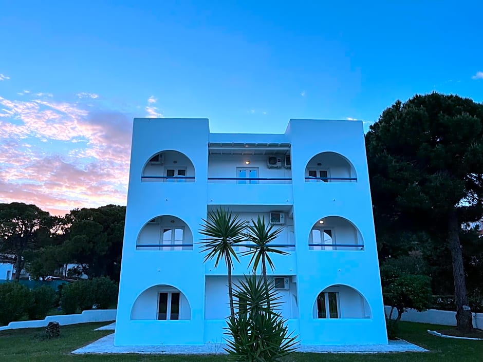 Maistrali Studios Skiathos
