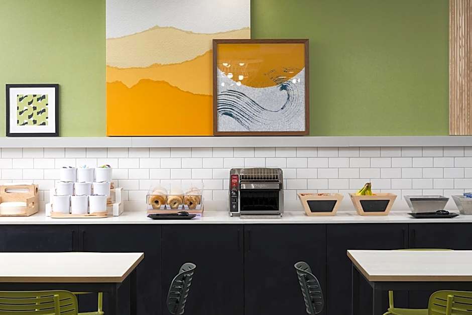 Spark by Hilton Guelph