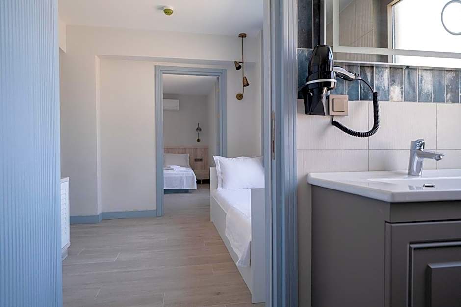 Photo 1 of 8 of Suite, Sea View
