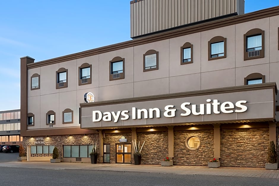 Days Inn Suites - Sault Ste Marie On 332 Bay P6a1x1