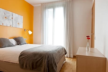 APARTMENT CAPACITY 2 TWO BEDROOMS