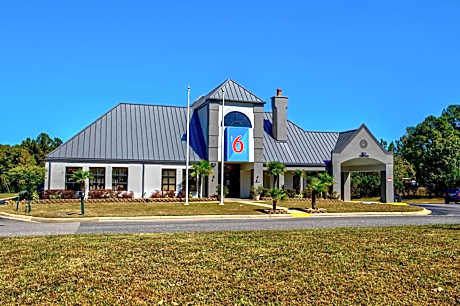 Motel 6 Birmingham, AL - Medical Center - nverness Hwy 280