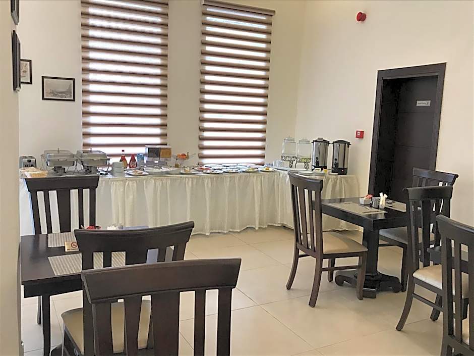 Petra Heart Hotel