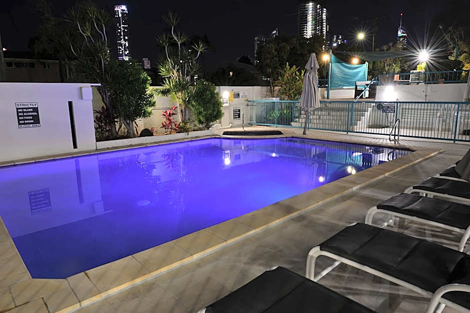 Paradise Isles Apartments