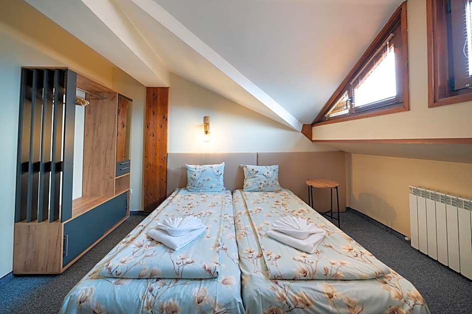 Kap House Family Hotel