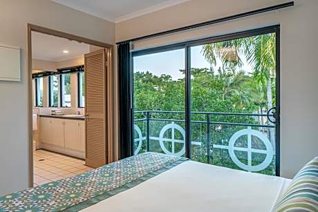 One-Bedroom Apartment with Spa Bath