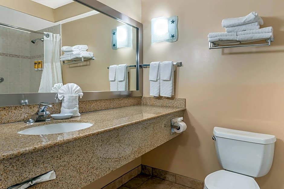 Best Western Plus Capitola By-The-Sea Inn & Suites