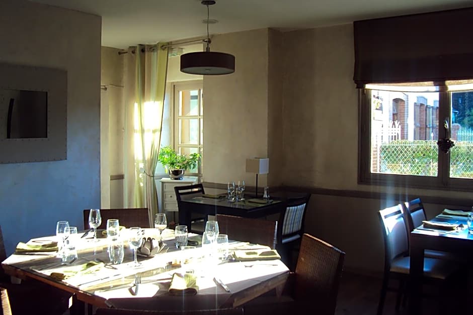 Logis Hotel Les 3B