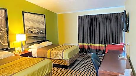 2 Double Beds  Non-Smoking