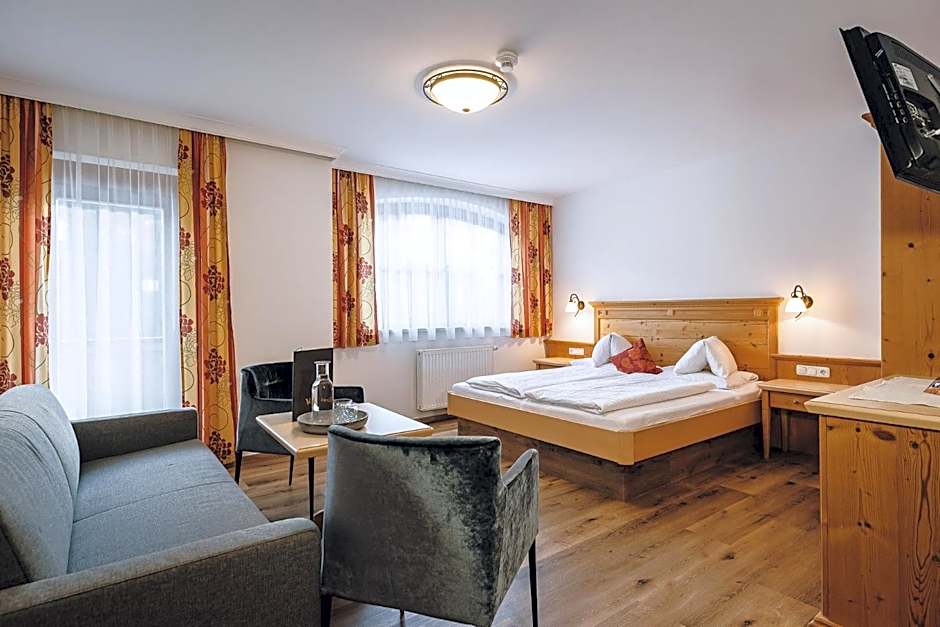 Hotel Vorderronach Sommer-Joker-Card in Saalbach & Parkplatz