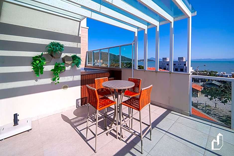 Cobertura 03 suítes, piscina privativa e vista mar