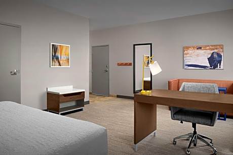 King Studio- Disability Access/Hearing Accessible