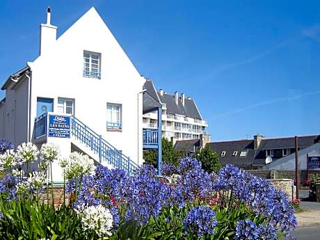 Apartment in Tregastel near the Beach