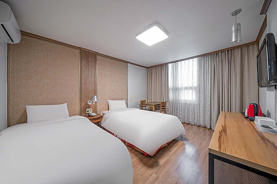 Changwon Olympic Hotel