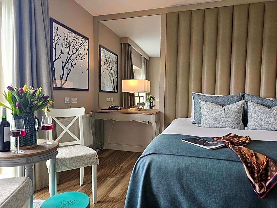 Moycarn Lodge & Marina