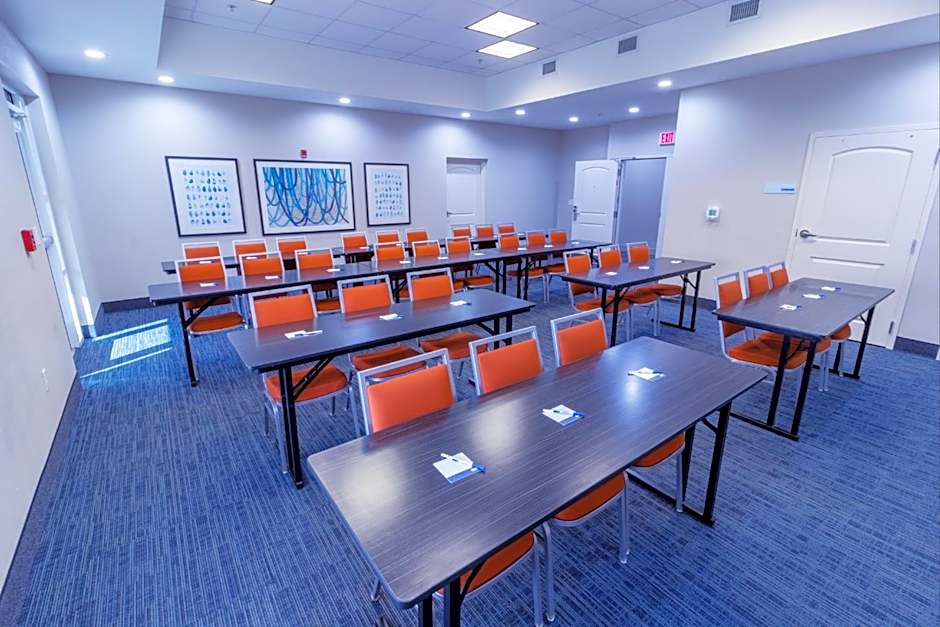 Holiday Inn Express Hotel & Suites Crestview South I-10 By IHG