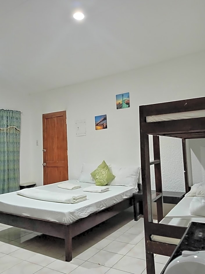 Moalboal Beach Front Hotel