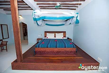 Family Pool Bungalow