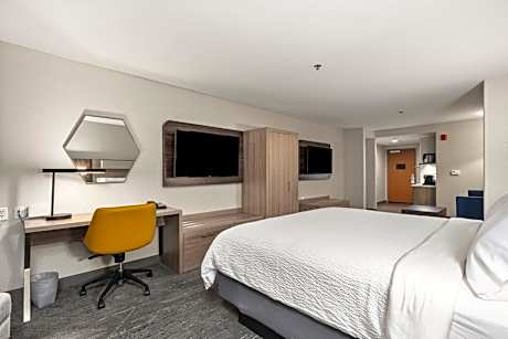 Executive Suite - Non-Smoking