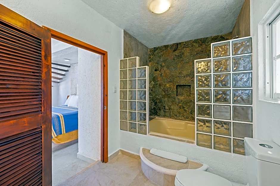 Casa Cenote Hotel
