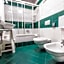 West Point Airport Hotel