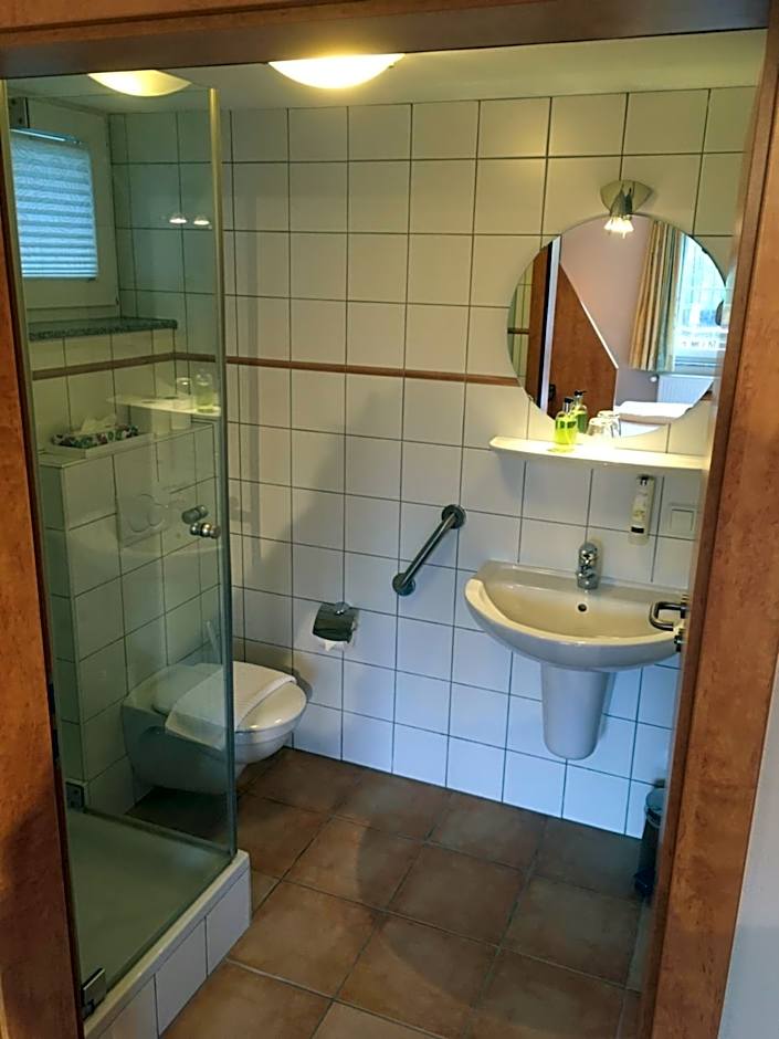 Hofgut Langenborn Wohnen auf Zeit möblierte Apartments Aschaffenburg Alzenau Frankfurt
