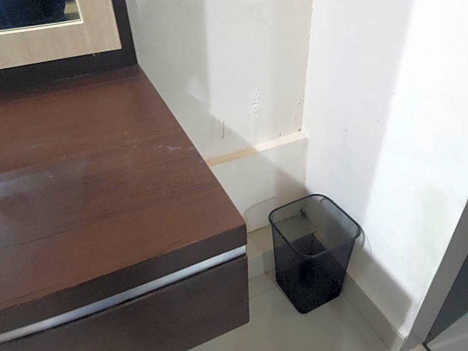 Capital O 93263 Linge Land Hotel