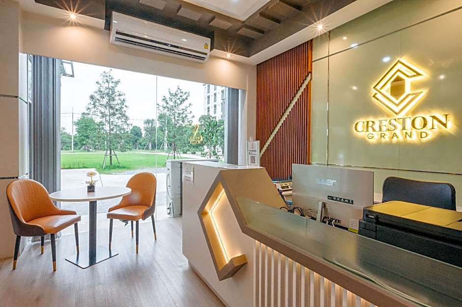 Creston Grand Hotel Suphan Buri