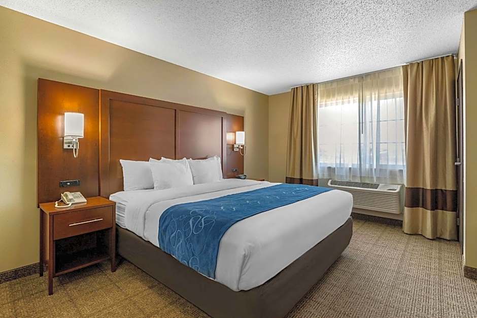 Comfort Suites Cedar Falls Industrial Park