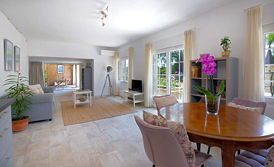 La Connexion, Gay Men Only