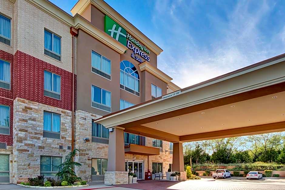Holiday Inn Express and Suites Oklahoma City North By IHG