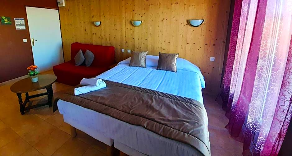 Le Catalan - Hôtel et appartements