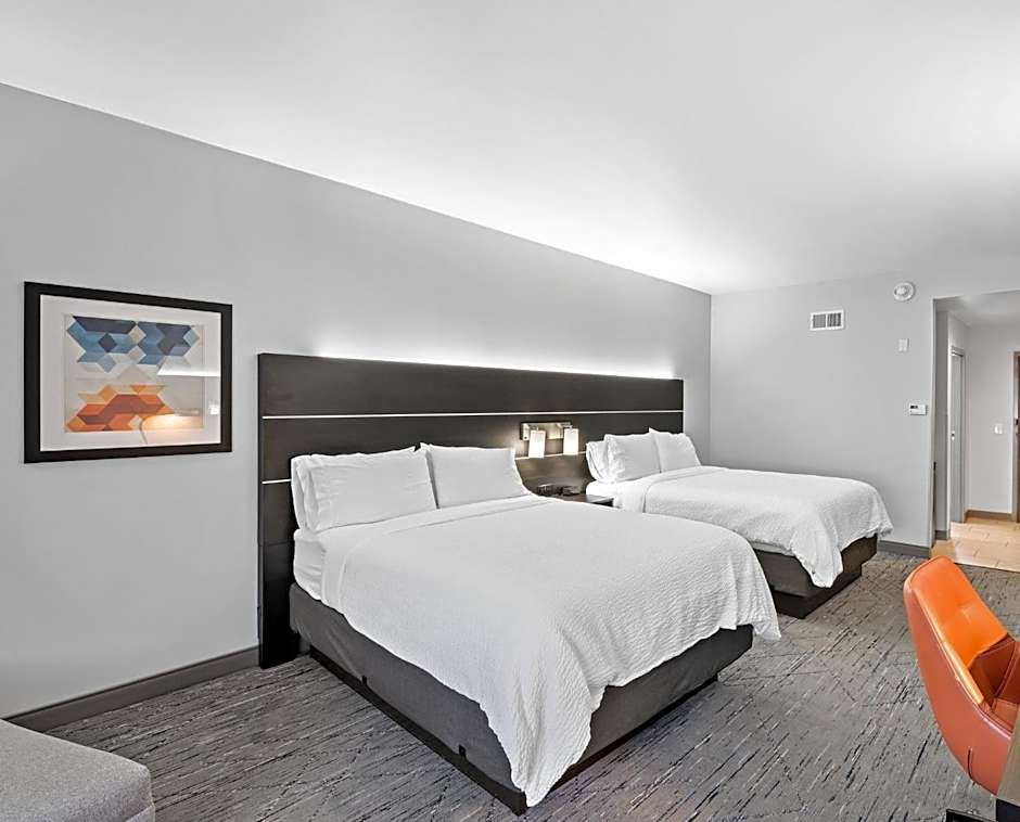 Holiday Inn Express and Suites White Hall By IHG