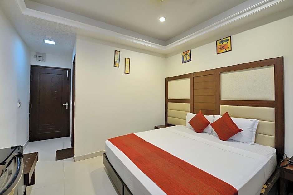 Hotel Orbit 34
