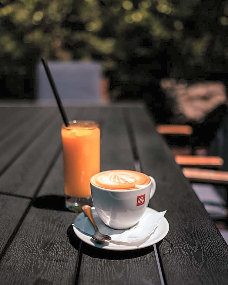 Delta Est Hotel & Restaurant