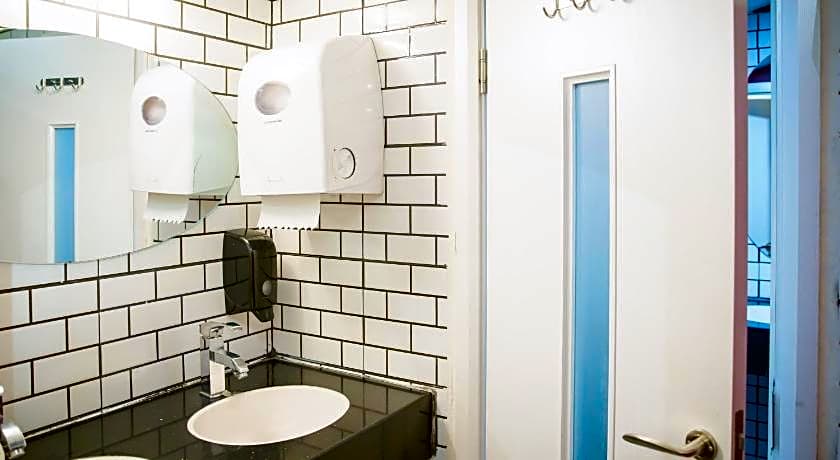 Cinema Hostel