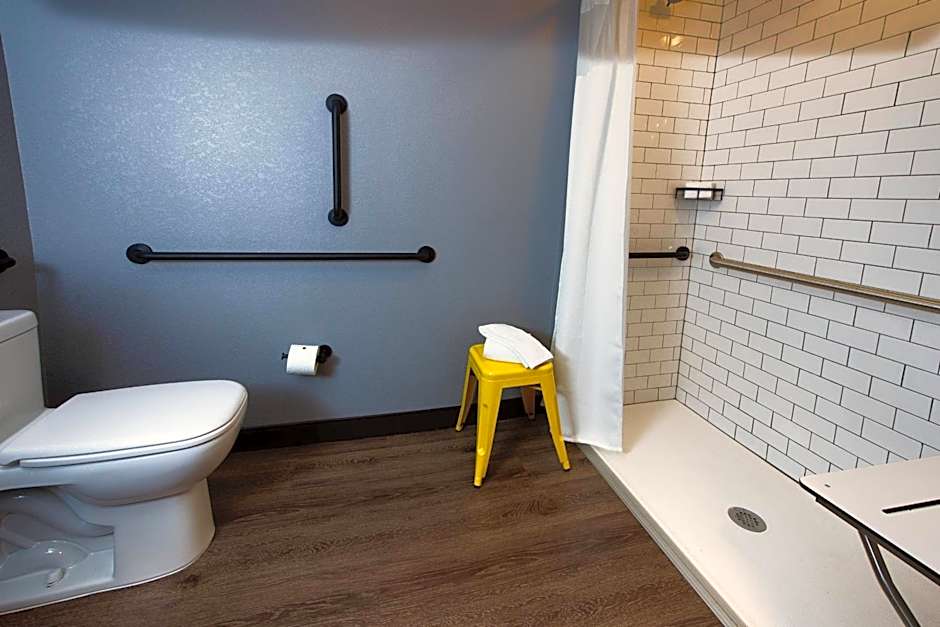 Moxy by Marriott New Orleans Downtown/French Quarter Area