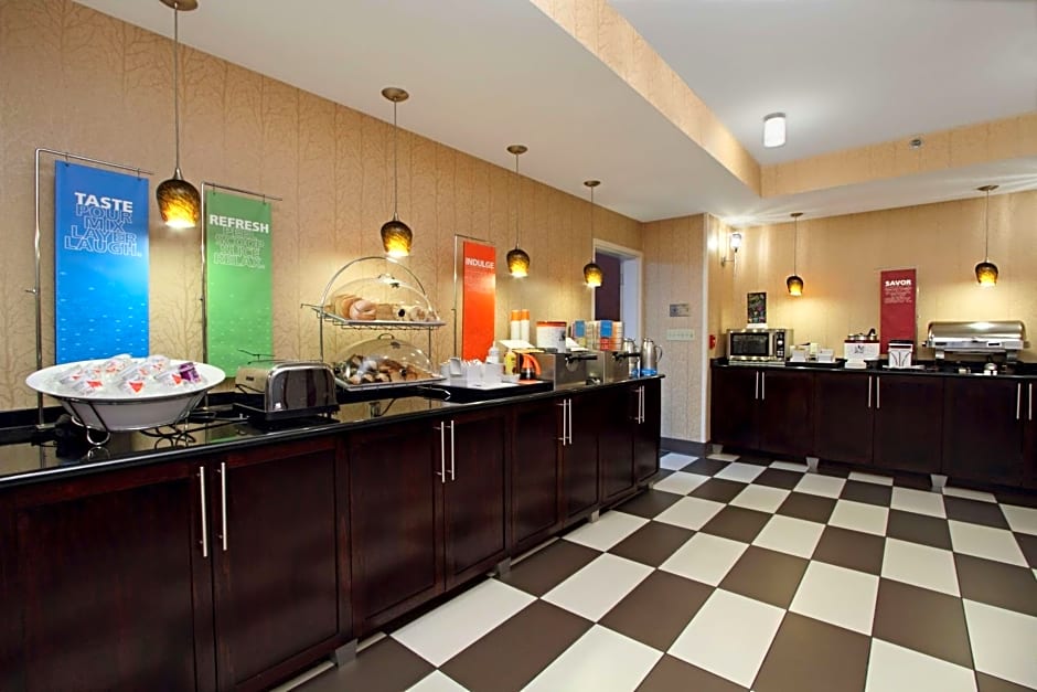 Hampton Inn By Hilton Columbus-Airport