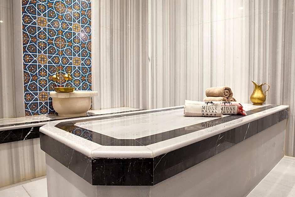 Midas Hotel