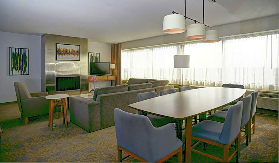 DoubleTree by Hilton London Ontario