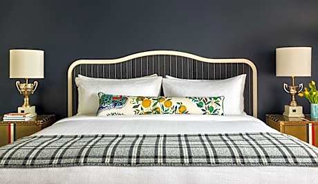 WILLIAM MORRIS SUITE