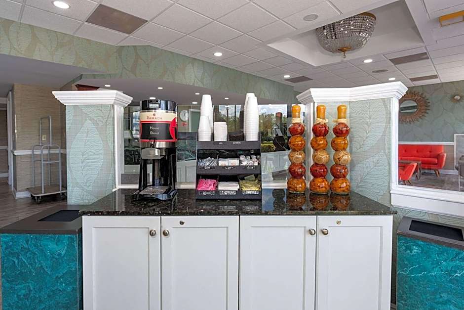 Ramada by Wyndham Altamonte Springs