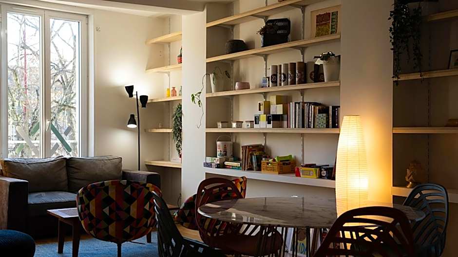 Chambres au coeur du quartier historique - Maison Alternativi